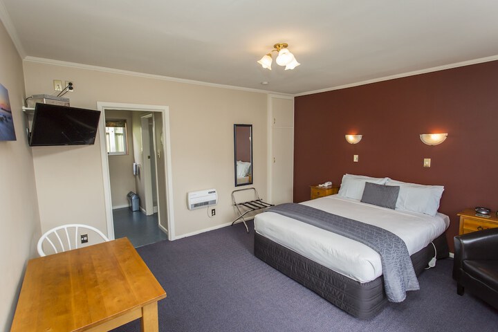 Room 25 of 52