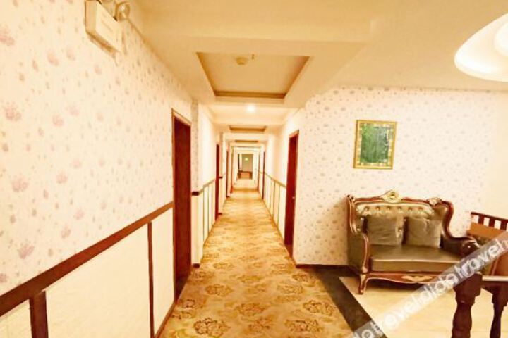 Hotel Interior 5 of 16