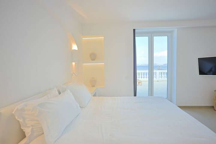 Room 30 of 115