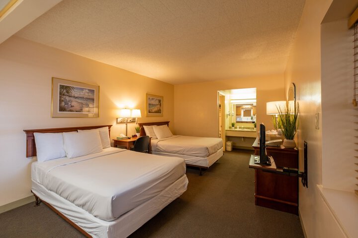Room 7 of 27