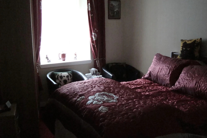 Room 4 of 19