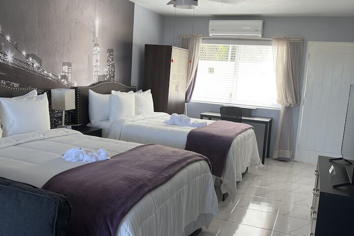 Room 5 of 28