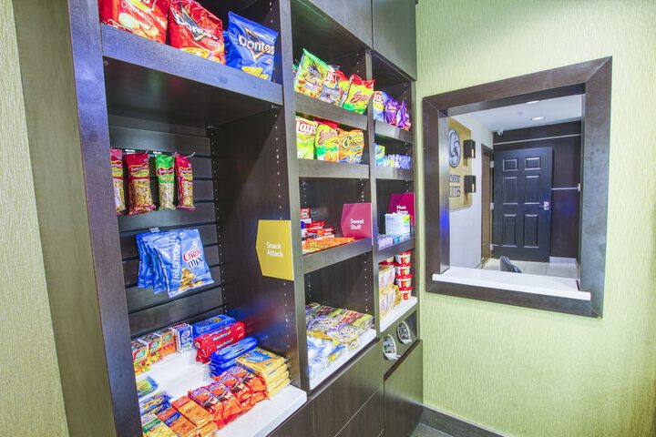 Snack bar