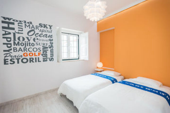 Room 15 of 53