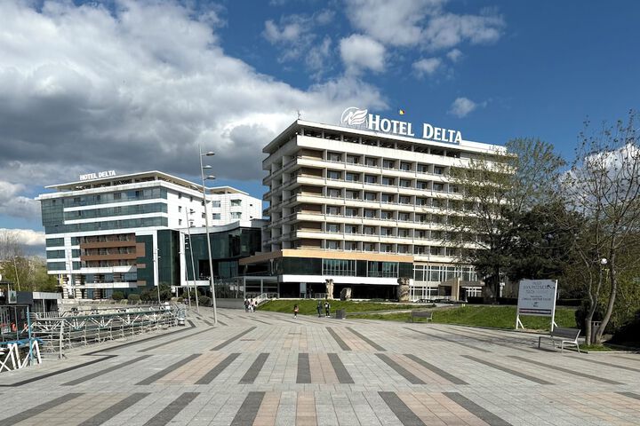 Hotel 76 of 84