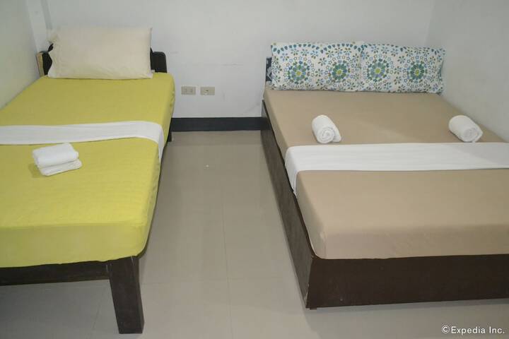 Room 15 of 40