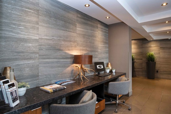 Business Center 39 of 40