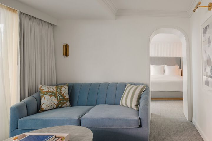 Room 42 of 132