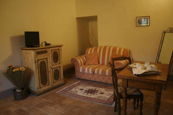 Room 35 of 73