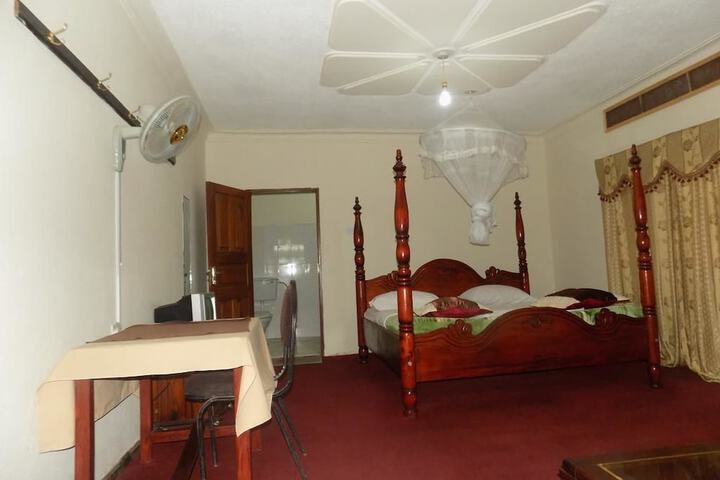 Town View Hotel
