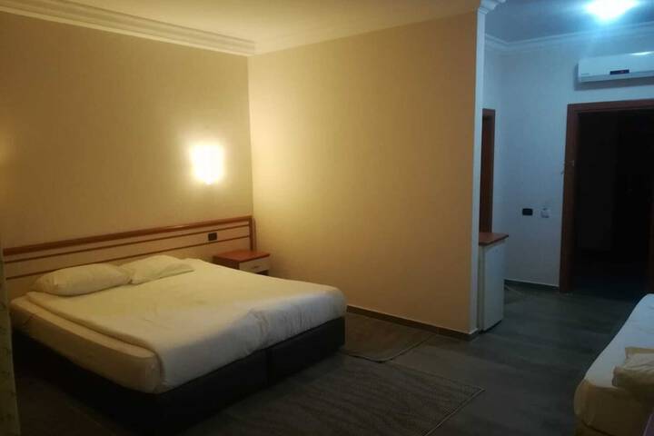Room 12 of 34