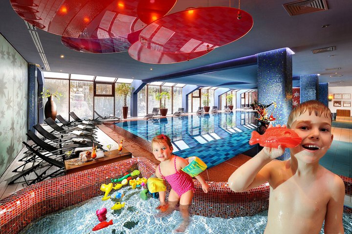 Hotel with Pool