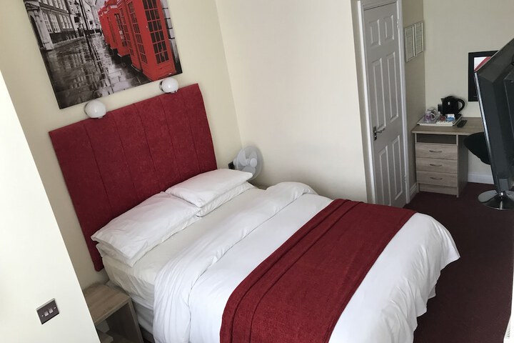 Room 15 of 66