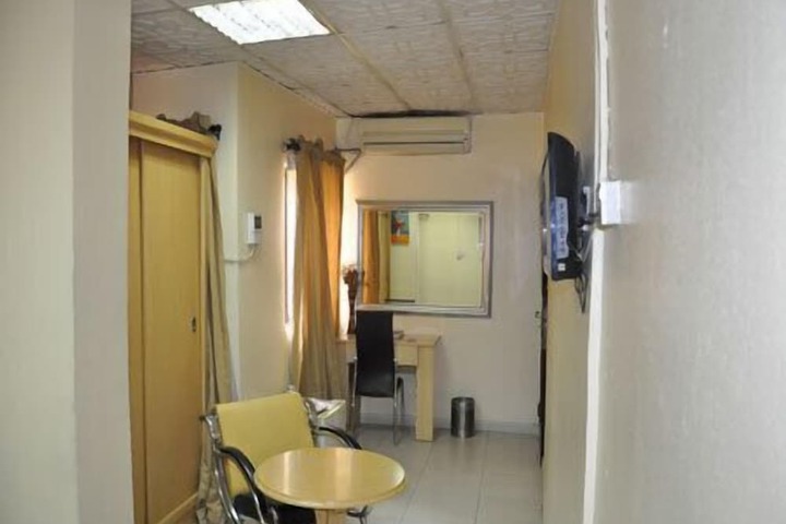 Room 25 of 44