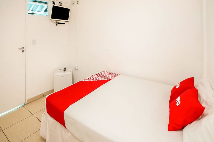 Room 12 of 36