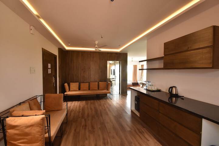 Room 30 of 51
