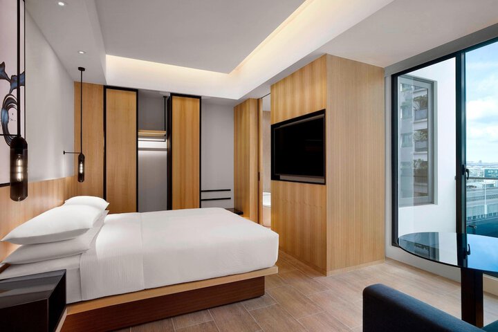 Room 8 of 36
