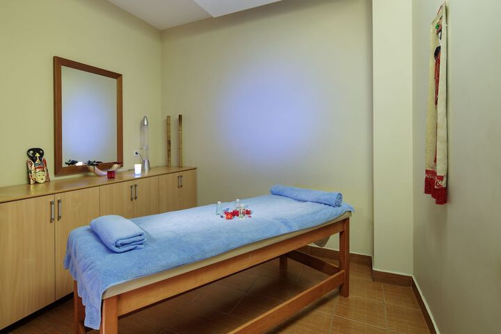 Room 21 of 53