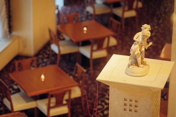 Guest Lobby