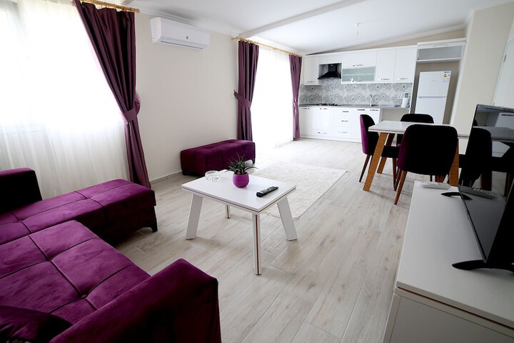 Room 14 of 74