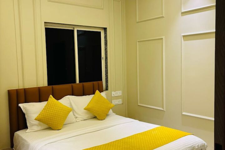 Room 9 of 21
