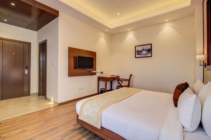 Room 13 of 70