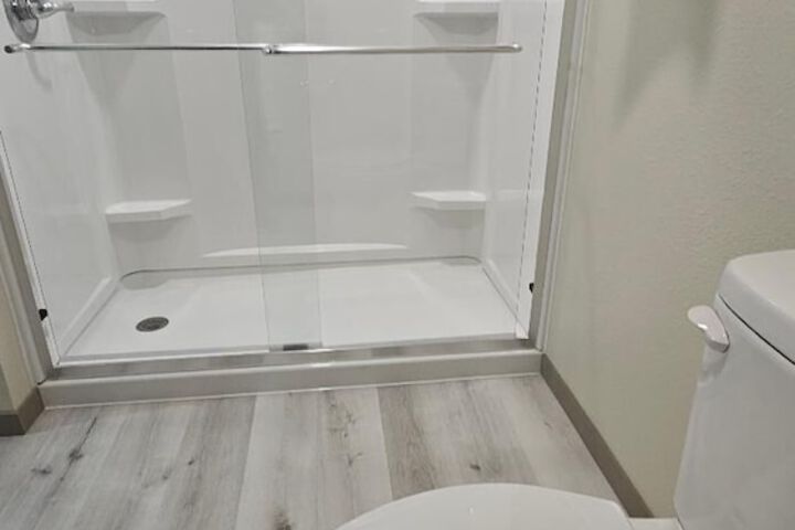 Room 65 of 105