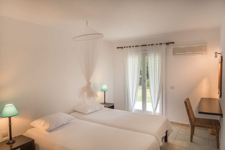 Room 16 of 72