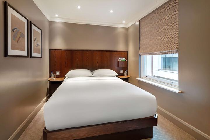 Room 21 of 55