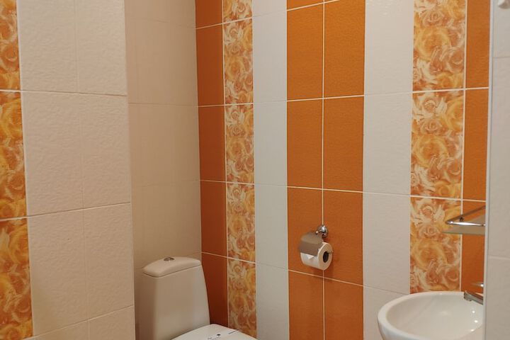 Room 10 of 29