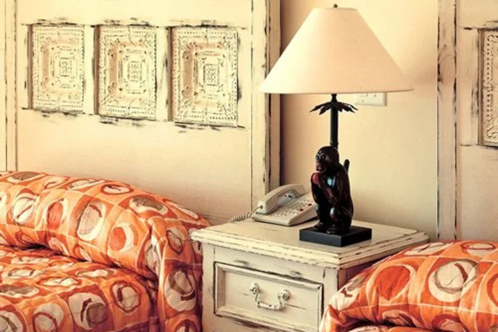 Room 3 of 11