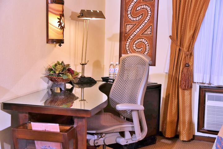 Room 9 of 48