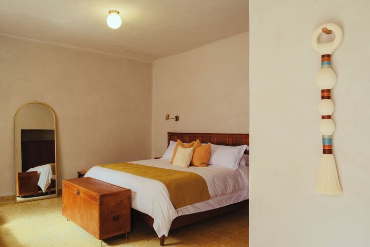 Room 57 of 222