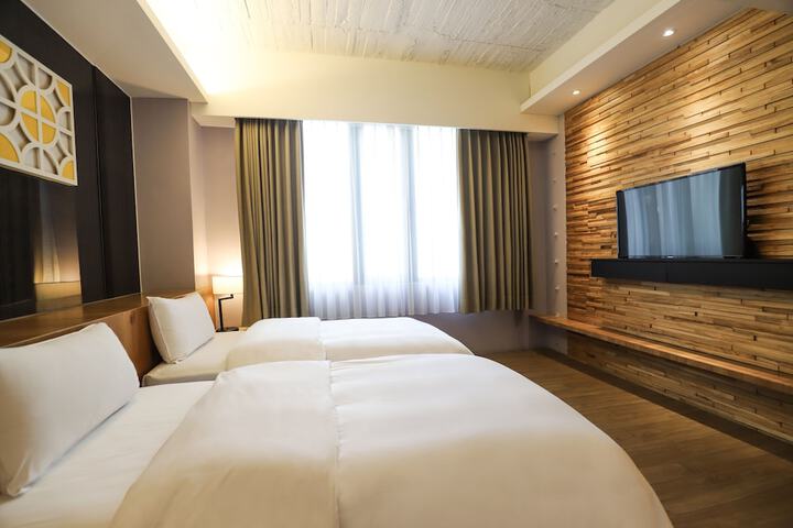 Room 34 of 70