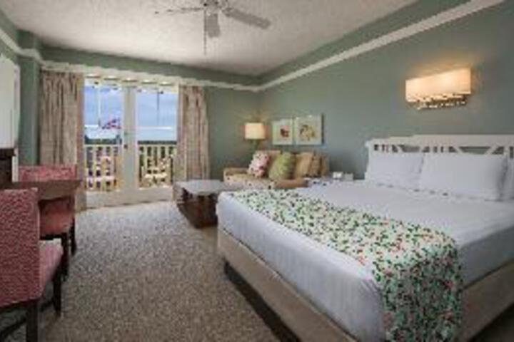Room 17 of 18