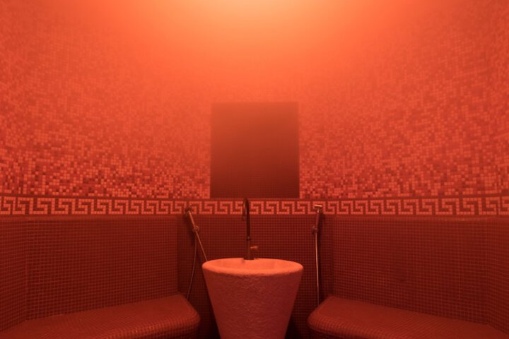 Room 25 of 66