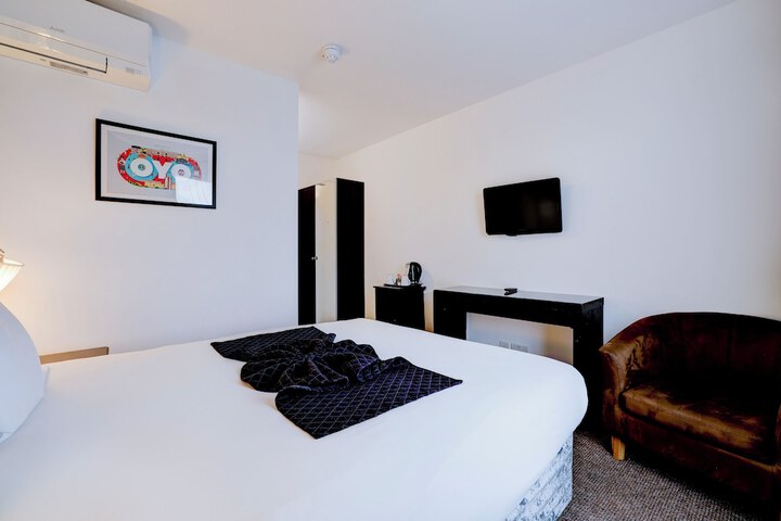 Room 37 of 63