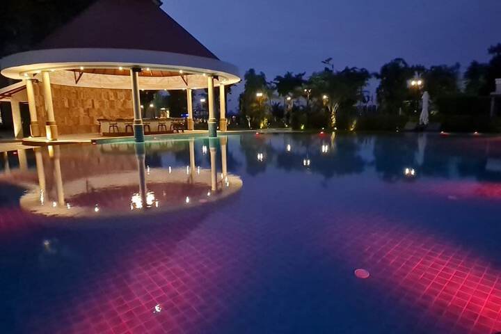 Pool 158 of 313