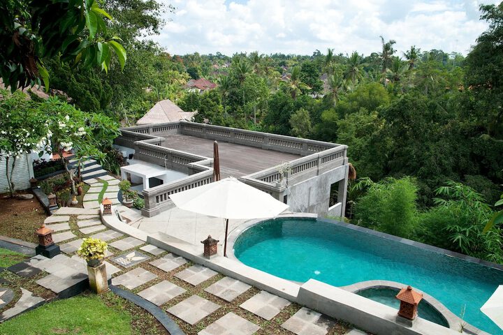 Pool 48 of 62