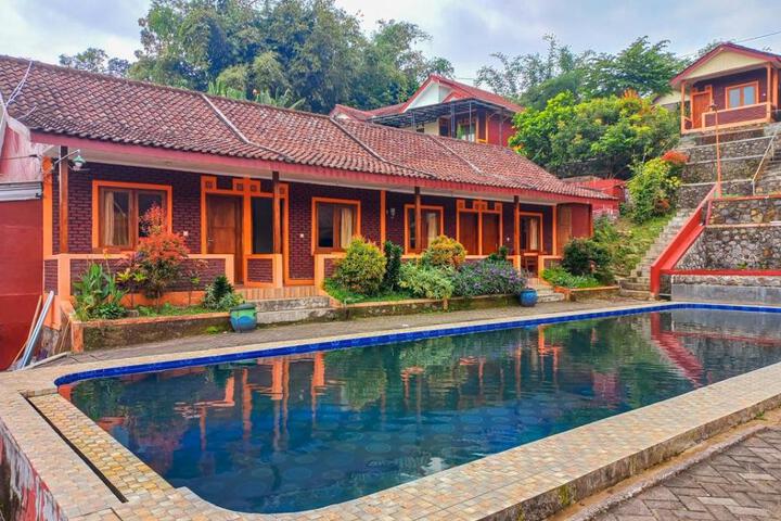 Villa Kampoeng City Pacet Mitra RedDoorz
