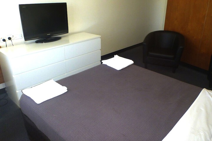 Room 5 of 21