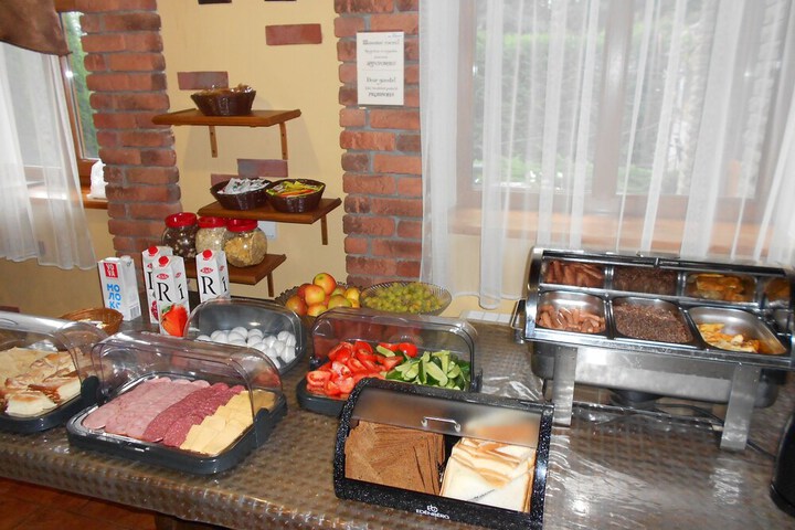 Dining 52 of 91