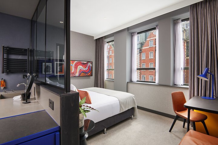 Room 15 of 45