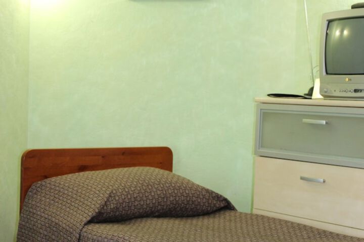 Room 17 of 41