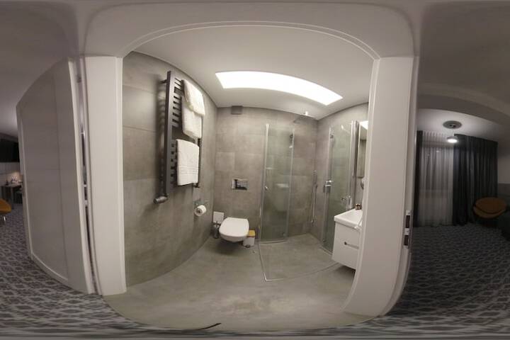 Room 8 of 51