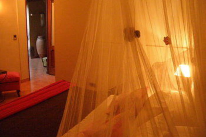 Room 17 of 34