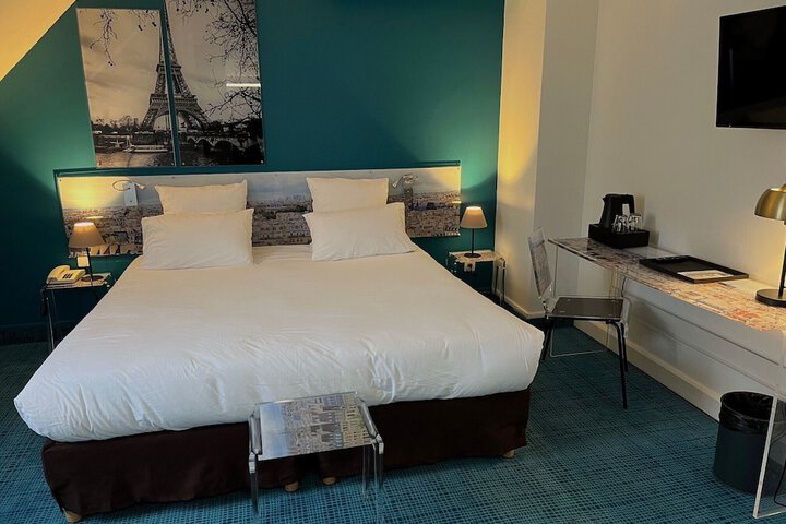Room 32 of 56