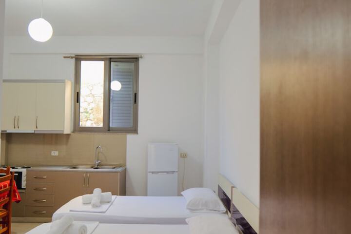 Room 22 of 111