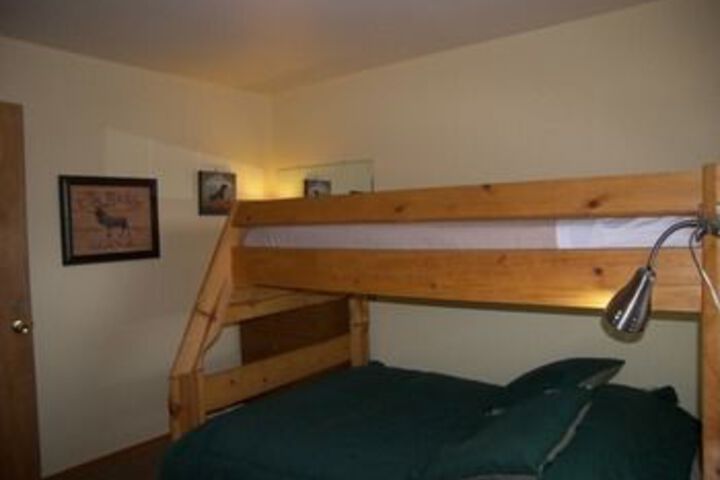 Room 8 of 25