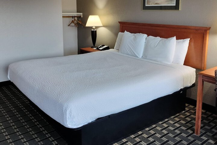 Room 125 of 190